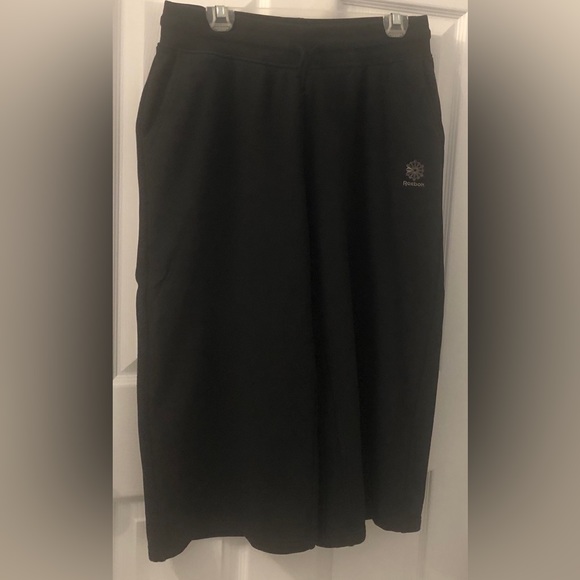 Wide crop pants cotton french Terry Reebok like new - Picture 3 of 6